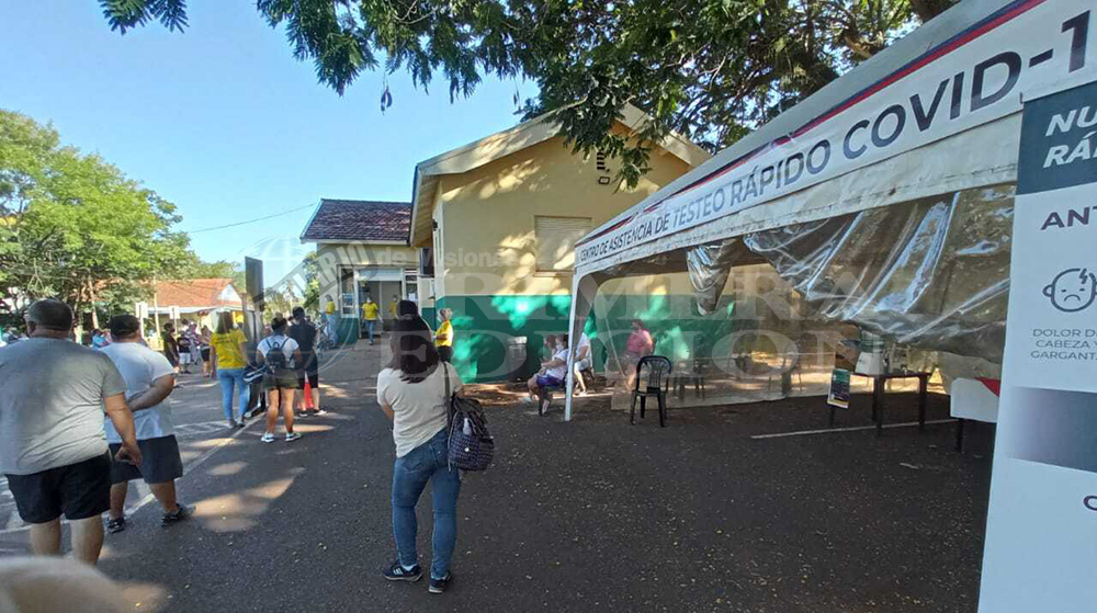 Cientos de posadeños acudieron a hisoparse para descartar COVID