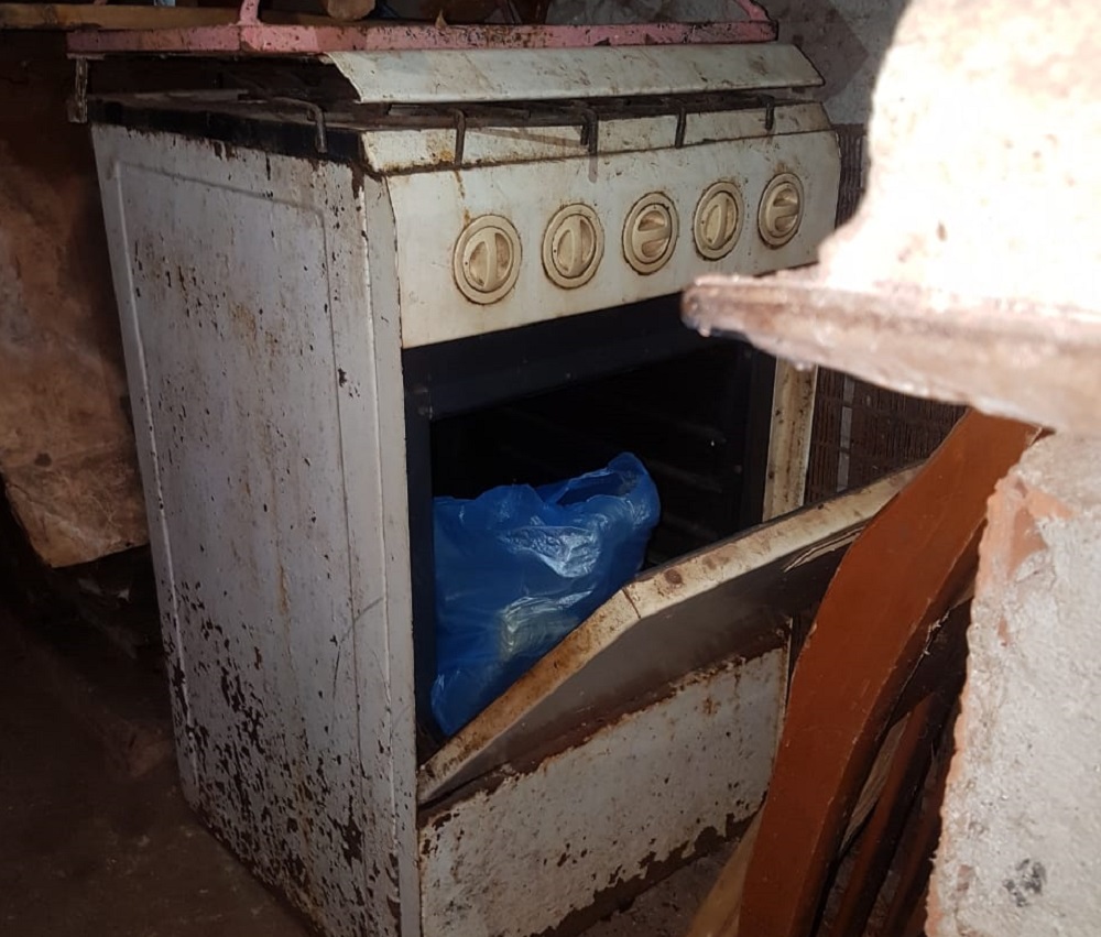 Investigaban un robo y desmantelaron un kiosco de marihuana