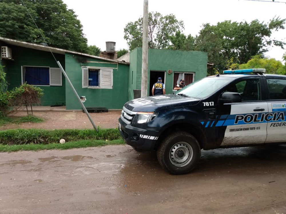 Interceptan en Rosario encomienda con droga despachada en Misiones