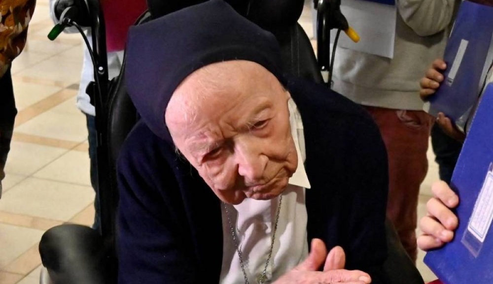 Increíble: una monja de 117 años venció al COVID
