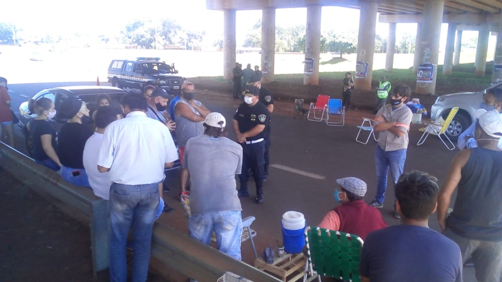 Los puesteros protestaron tras ser desalojados por Vialidad Nacional