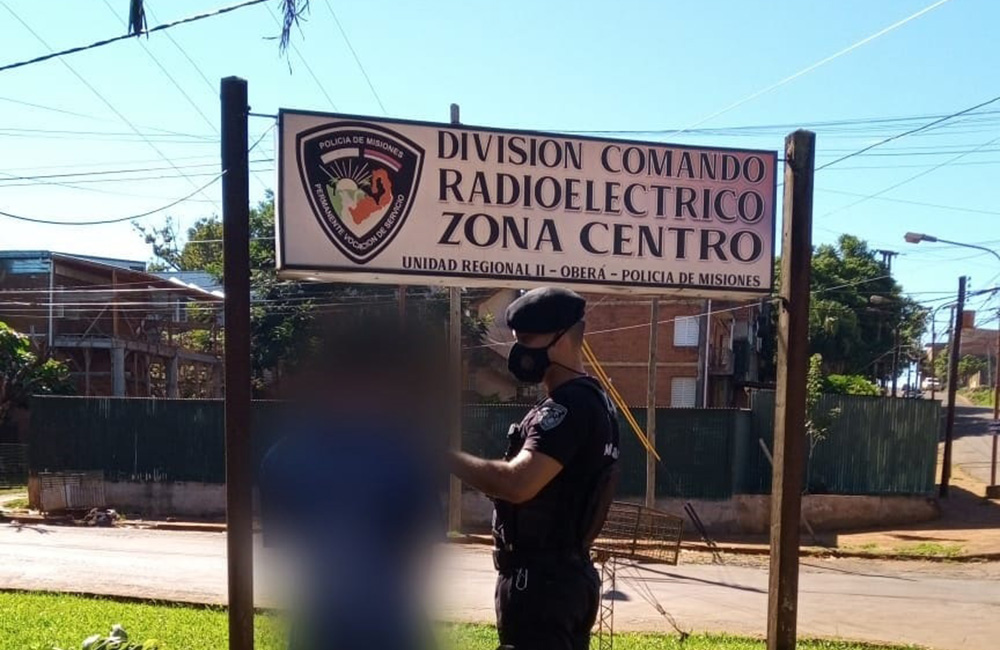 Oberá - La Policía recuperó dos celulares robados y detuvo a un joven