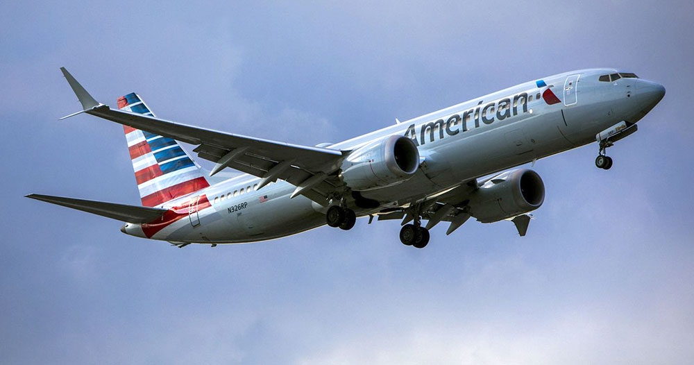 En pleno vuelo, pilotos de un Boeing 737 tuvieron que apagar el motor