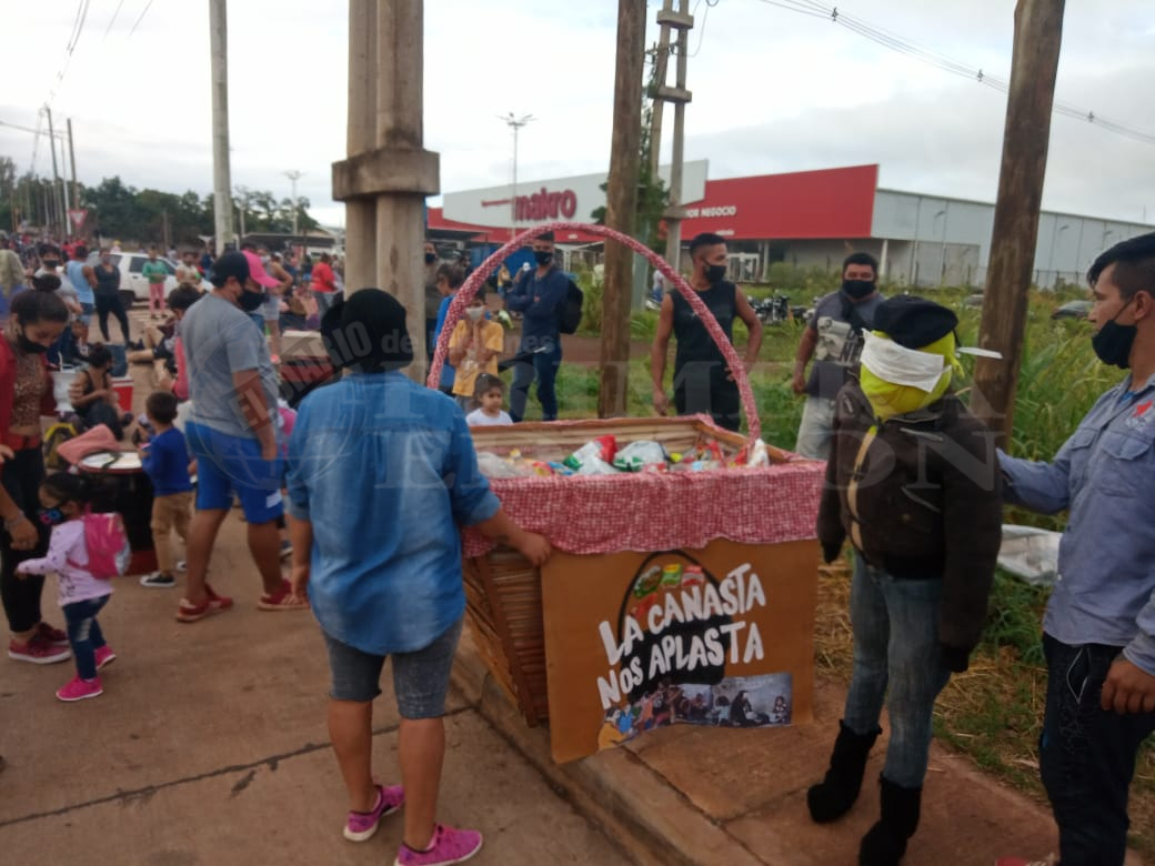 El FOL protesta frente a mayorista en Posadas