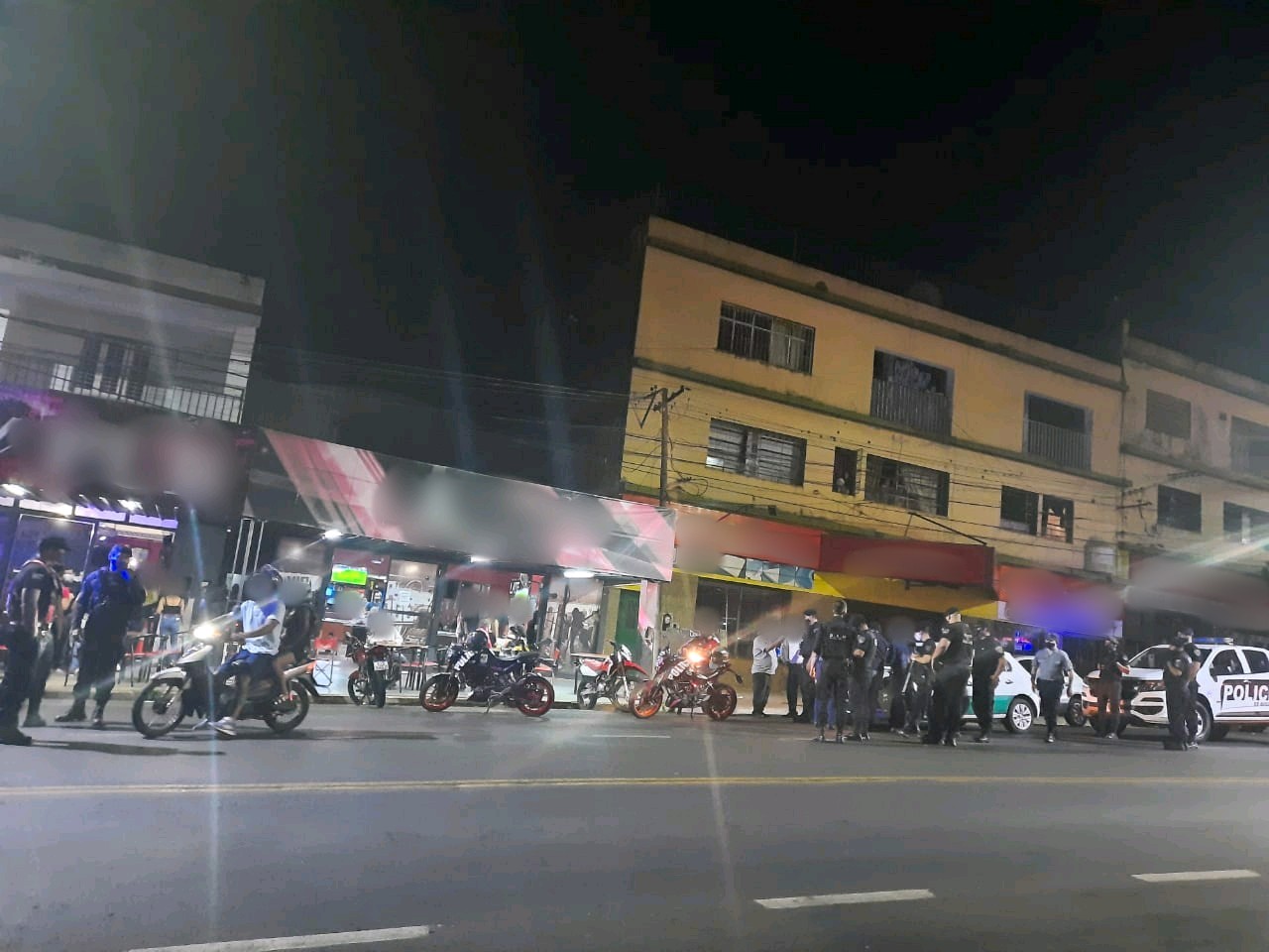 Seis detenidos tras gresca entre mujeres frente a un bar de Posadas