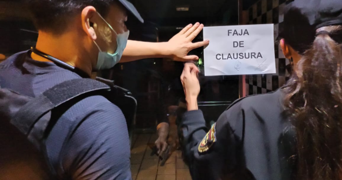 Clausuraron bares y finalizaron una fiesta de 15 años