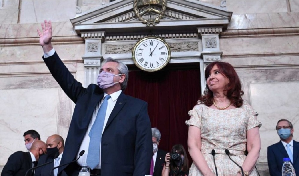 El Presidente acusó al macrismo de “administración fraudulenta” y “malversación” del crédito del FMI