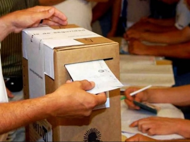 Además de diputados provinciales habrá elecciones municipales en 12 comunas