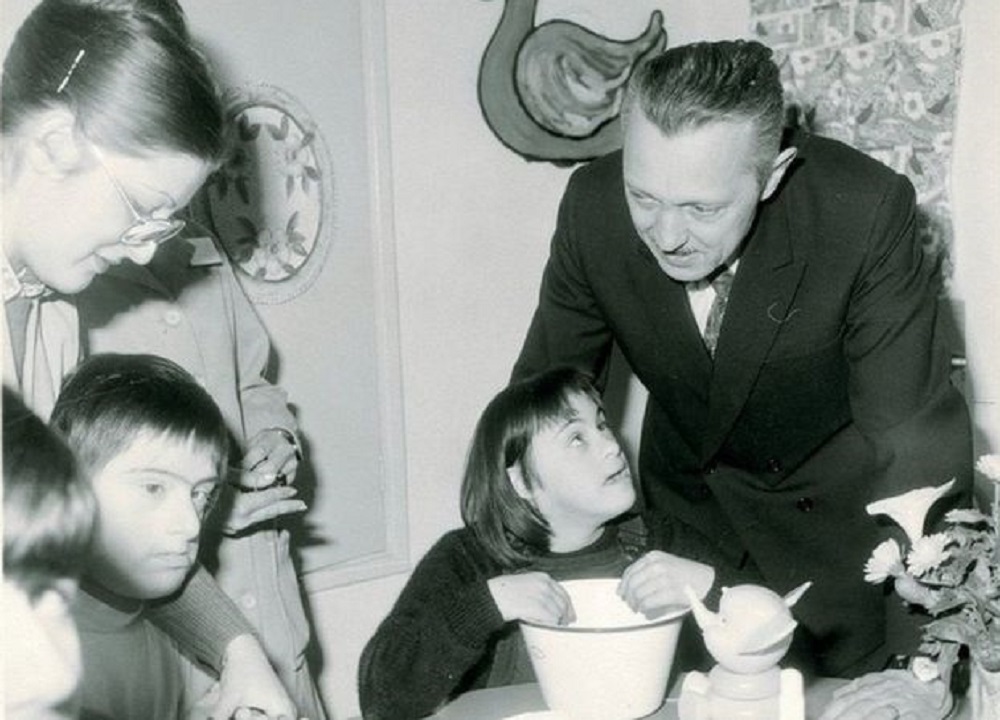 El genetista que identificó el síndrome de Down y se encamina a ser beatificado