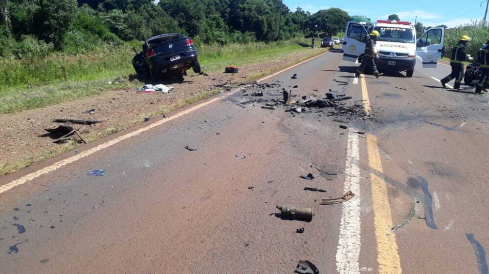 Dos muertos en choque frontal sobre la ruta 12