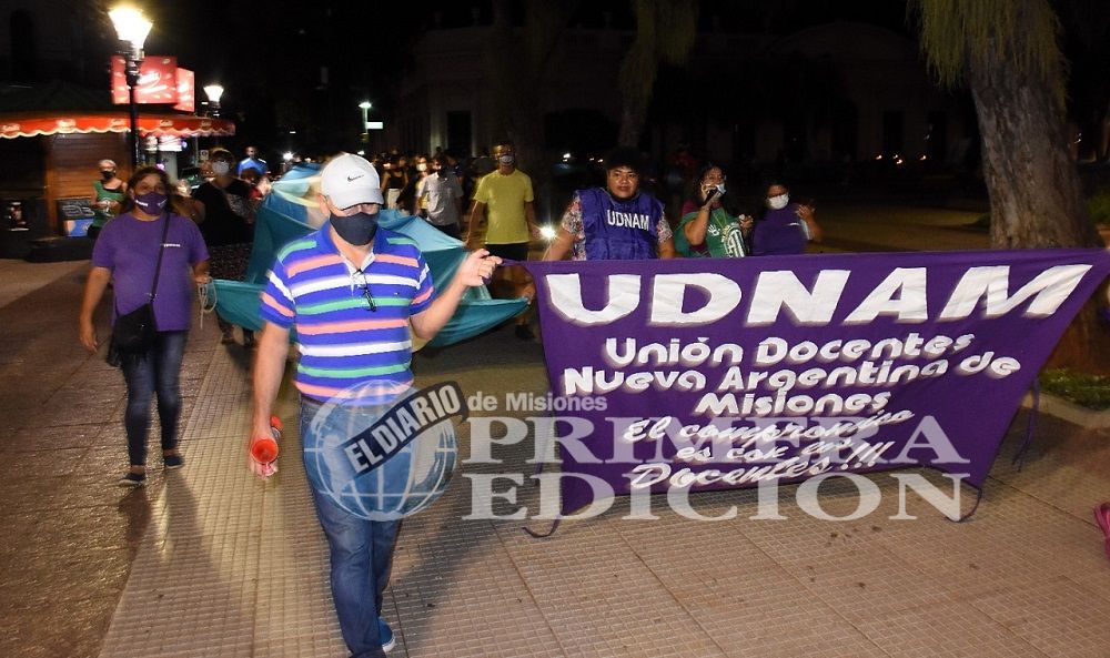 Paro docente: se adhirieron más primarios y hubo apoyo de padres