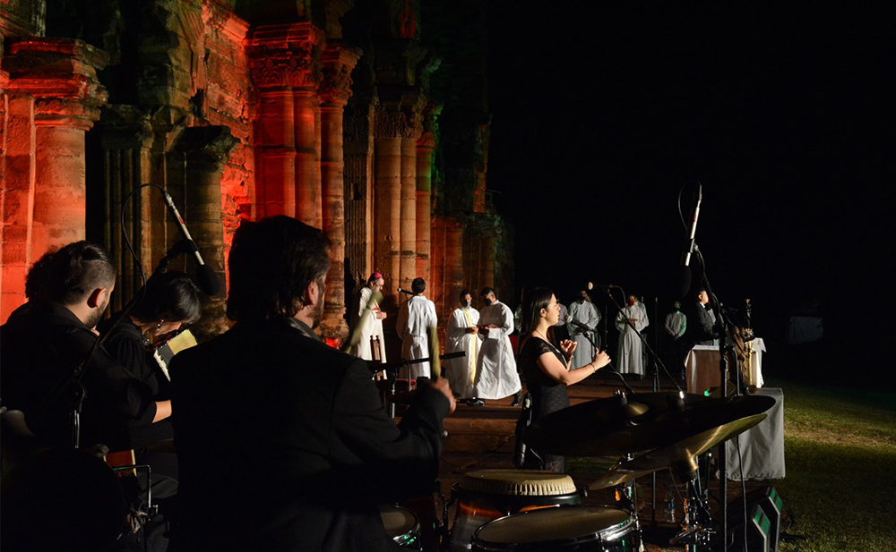 Ensamble Musical Nuestras Raíces