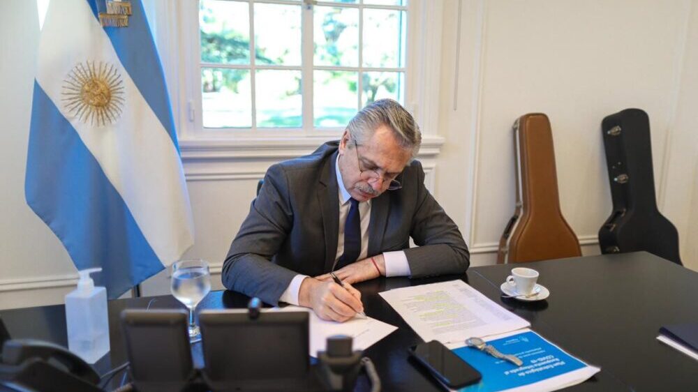 El Presidente promulgó la ley que modifica el impuesto a las Ganancias