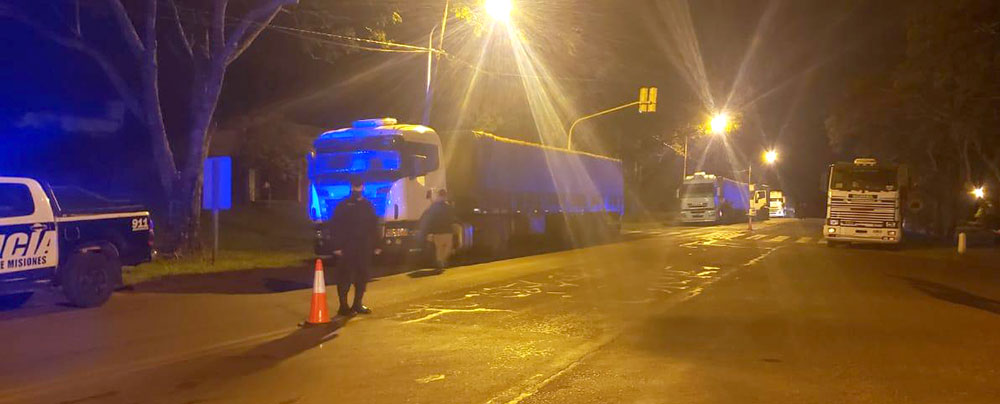Retienen otros seis camiones sojeros que evadieron controles en Misiones