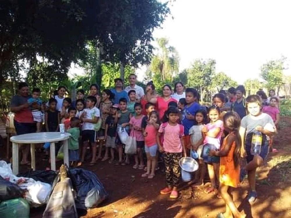 Pascuas solidarias: recaudan dulces para agasajar a 50 niños de Puerto Esperanza