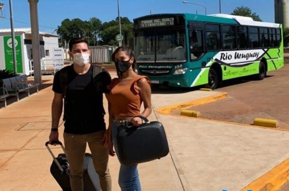 Muy lejos seriamente A tientas Ya funciona el servicio de colectivos entre Iguazú y Foz - Primera Edición