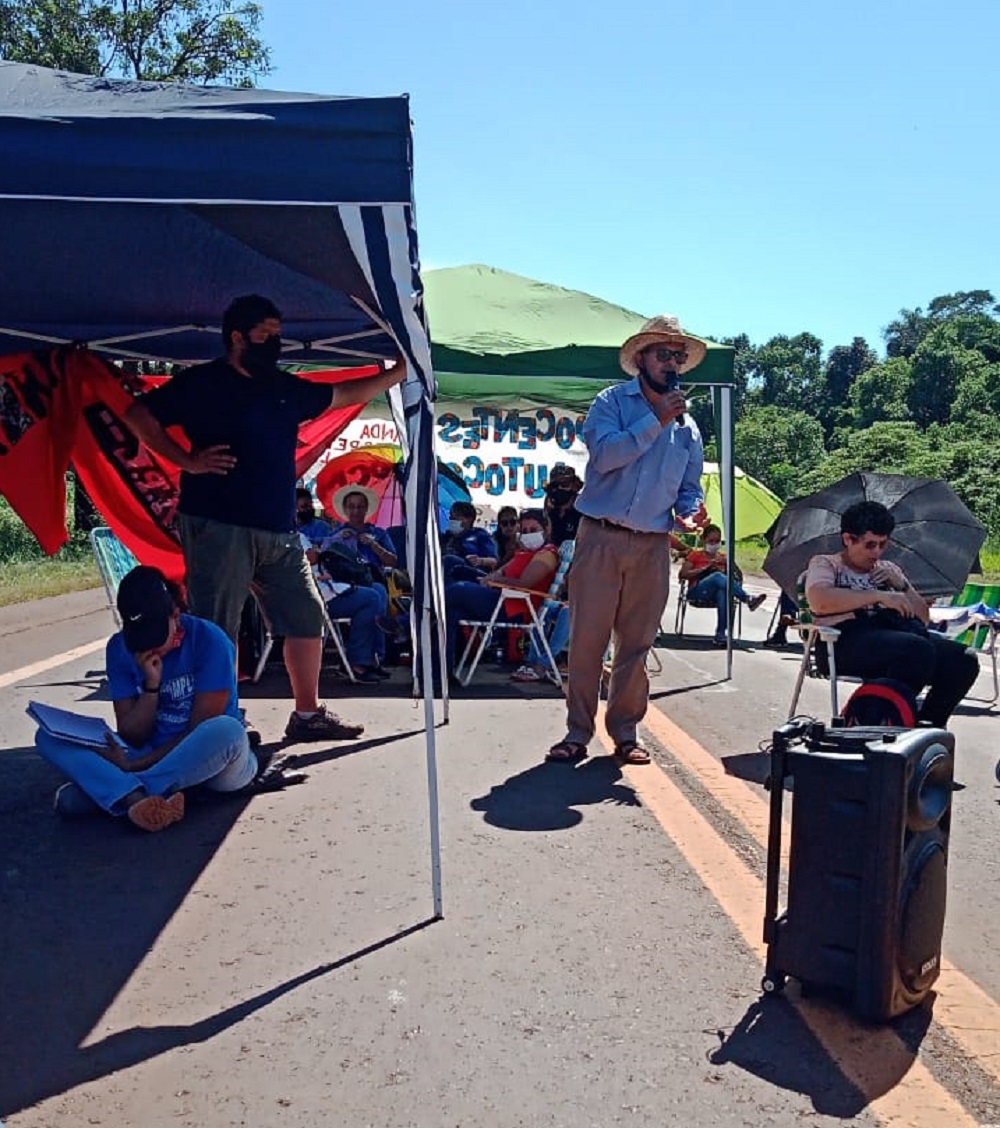 Los docentes retoman el corte de ruta