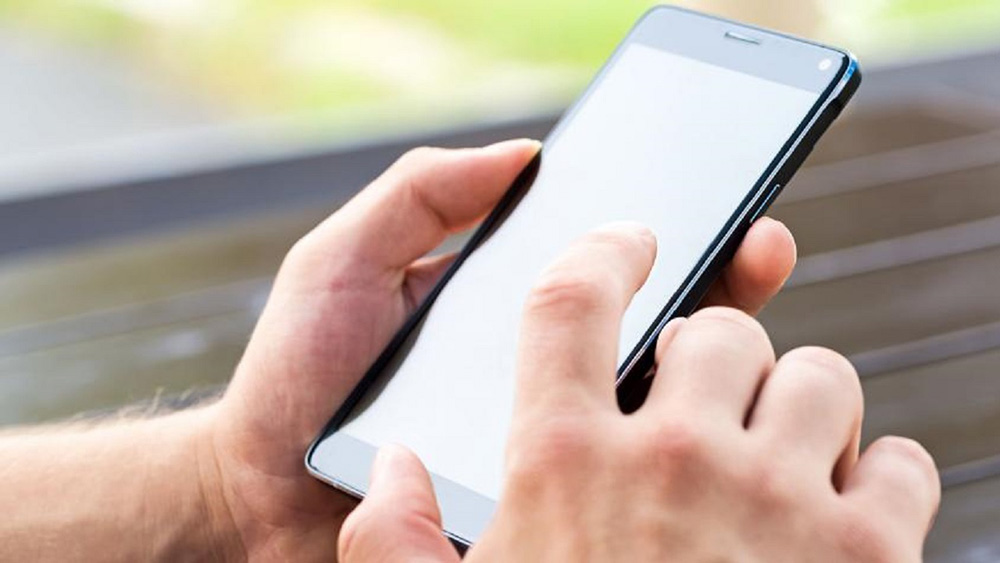 Gobierno define suba de tarifas de telefonía, cable e internet