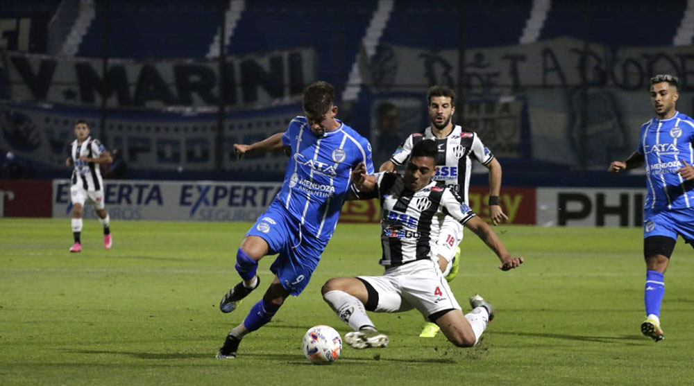 Godoy Cruz aprovechó su oportunidad para superar a Central Córdoba