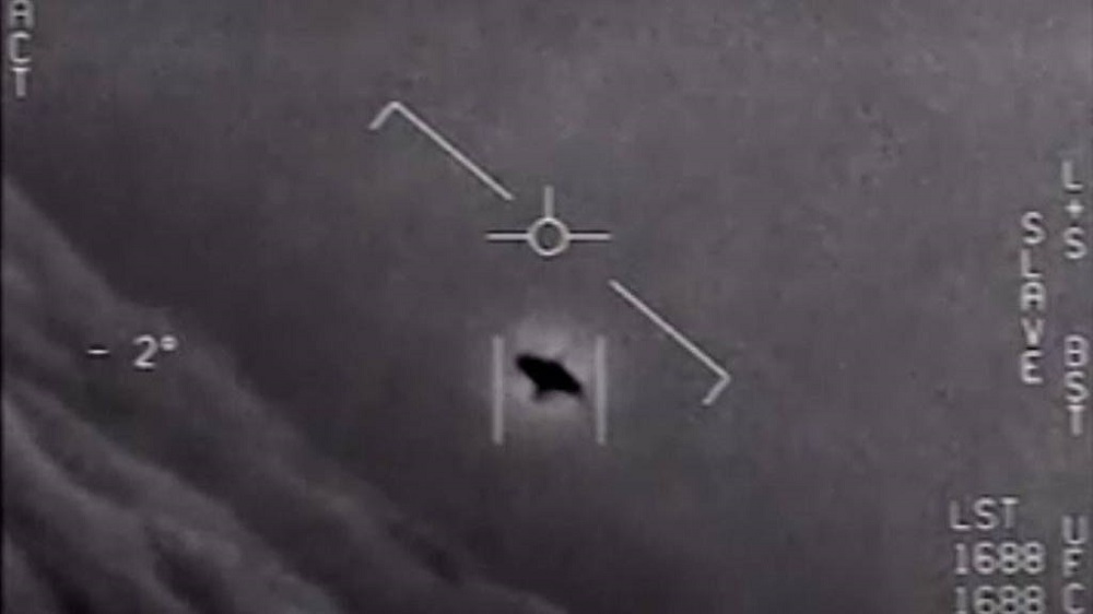 El Pentágono confirma la veracidad del video OVNI en el cielo de California