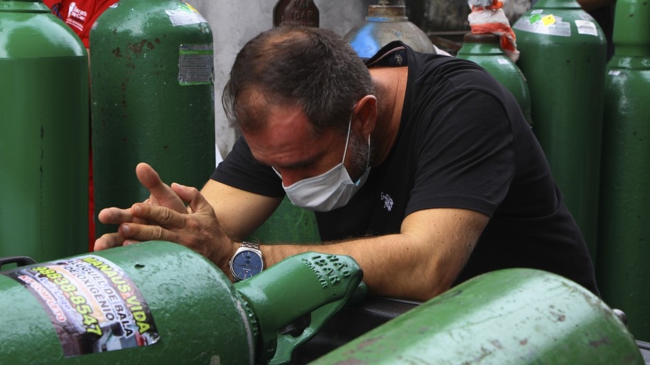 Paraguay y Bolivia afectados por el cierre de la exportación de oxígeno argentino