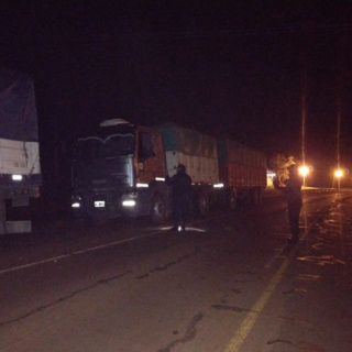 Interceptaron cuatro camiones sojeros que evadieron el control fiscal