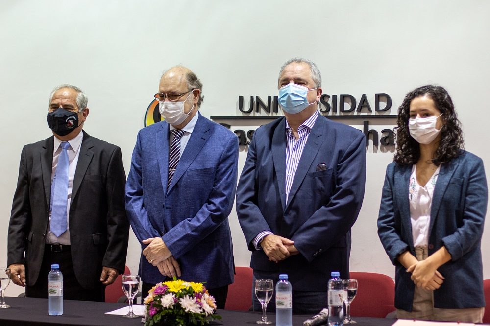 La UGD da la bienvenida a su nuevo rector: el fundador de la universidad