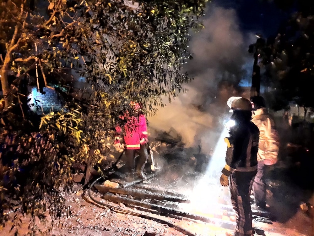 Incendio consumió una vivienda en Gobernador Roca