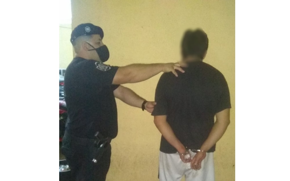 Lo sorprendieron con objetos que robó de un auto y terminó preso