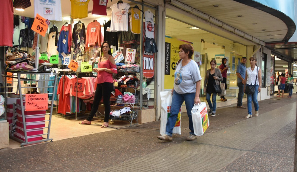 Comercios sólo podrán adherir a uno de los programas Ahora