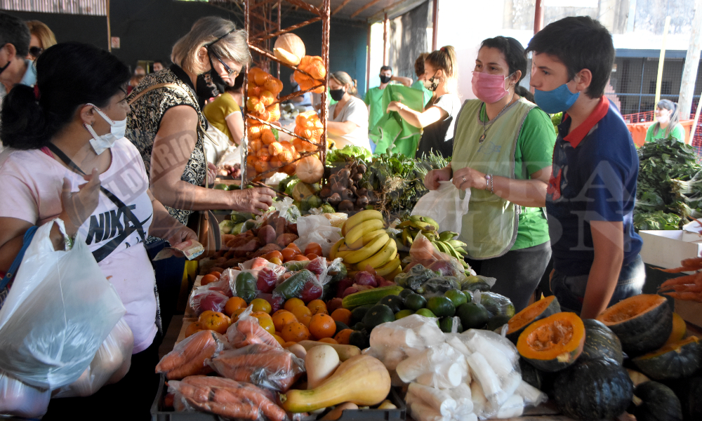 El sector gastronómico se da maña para el primer locro patrio