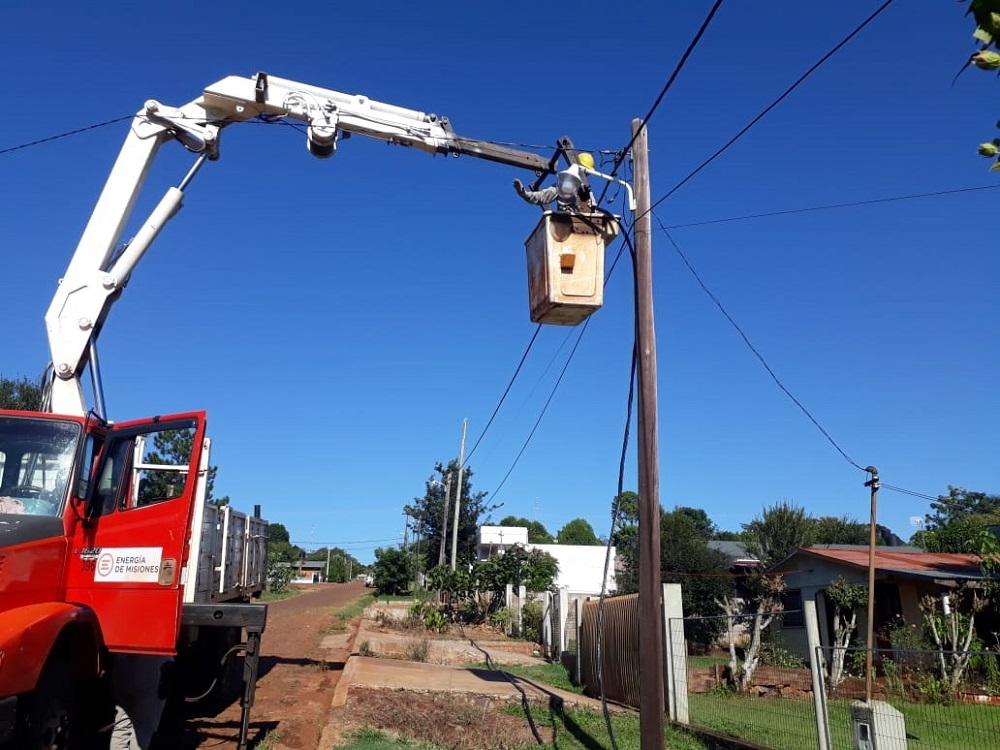 Reclamos por abultadas facturas y cortes de energía en Delicia y Esperanza
