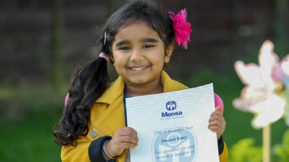 La niña de 4 años con un coeficiente intelectual similar al de Einstein