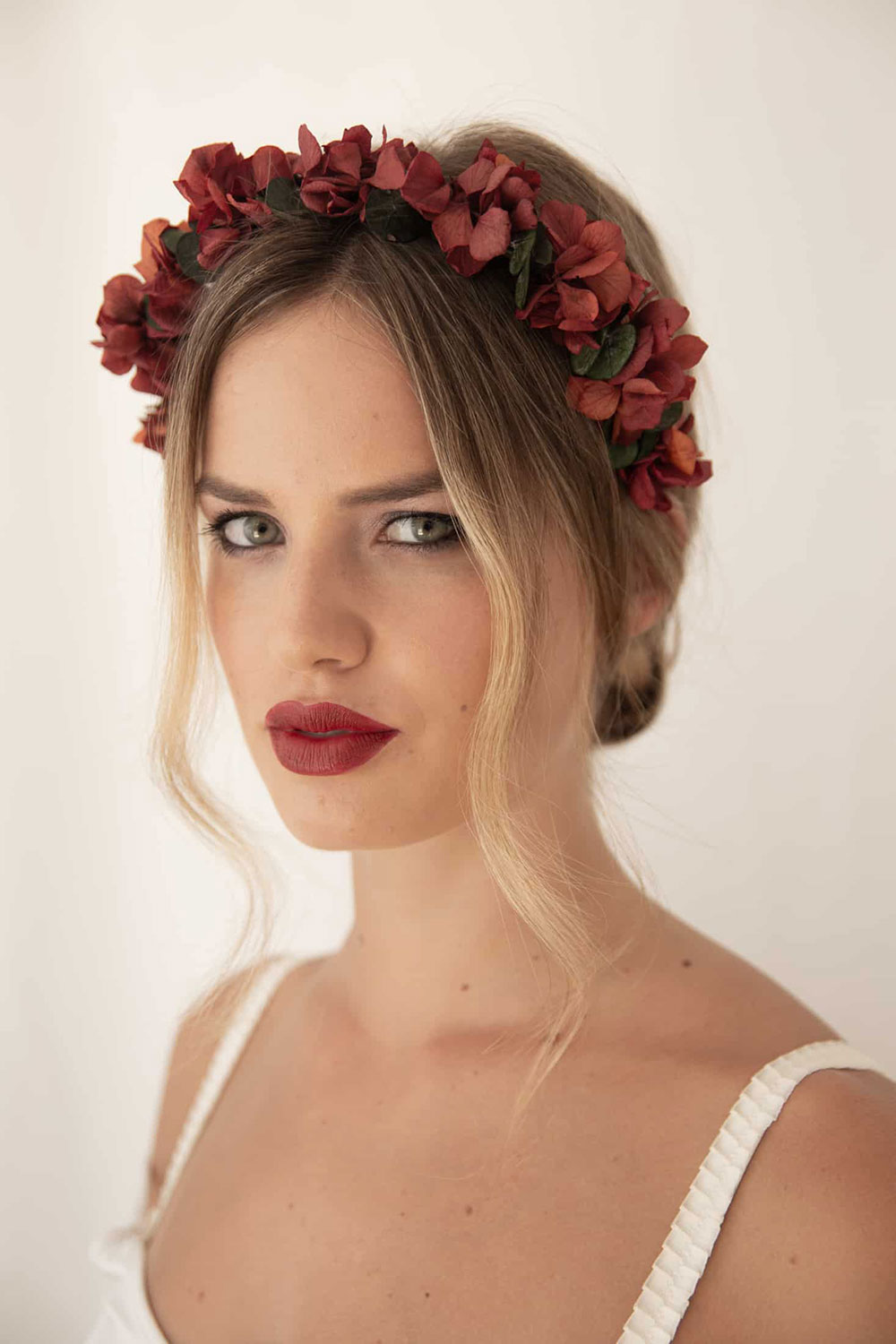 Reinventa el look con accesorios para el cabello