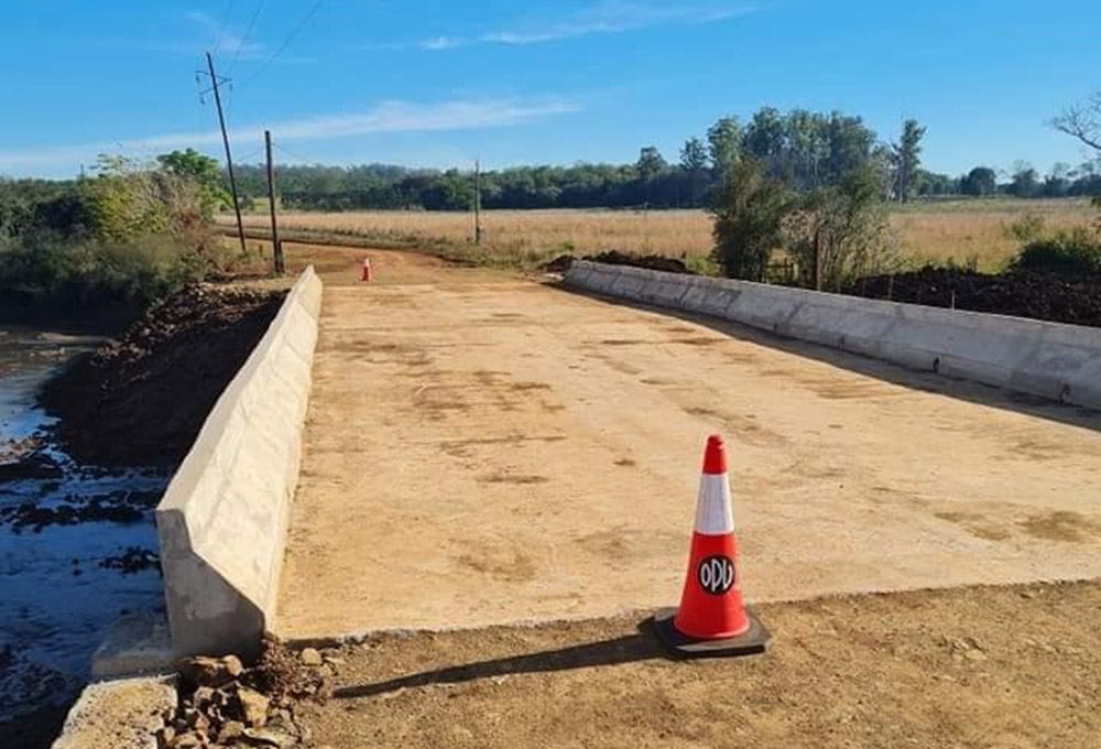 Culminó la obra del puente sobre el arroyo Chimiray