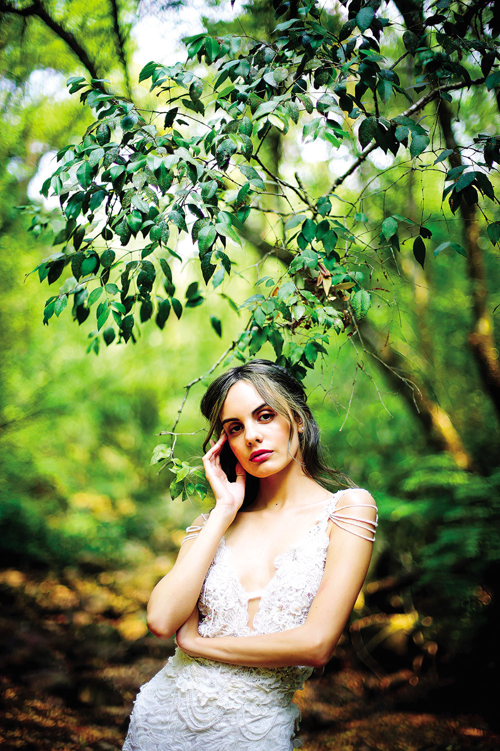 De mirada dulce con los pies en la tierra