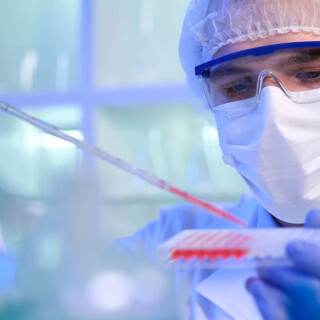 La tecnología ARNm de las vacunas contra COVID ya se investiga para el cáncer