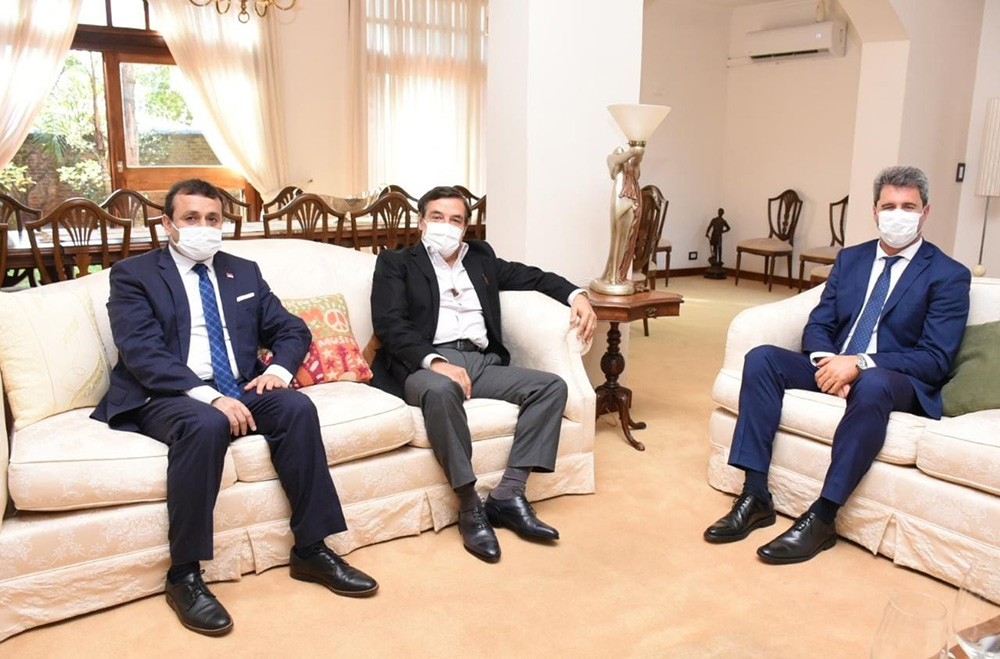 El Gobernador de la Provincia de San Juan, Sergio Uñac, se reunió ayer en Posadas con Oscar Herrera Ahuad y Carlos Rovira