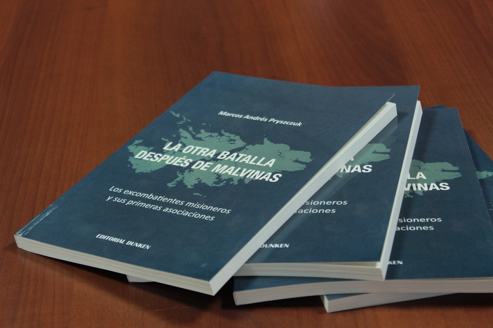 Se presentó libro sobre excombatientes misioneros