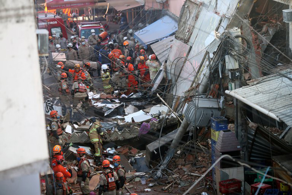 Se derrumbó un edificio de cuatro plantas en Río de Janeiro