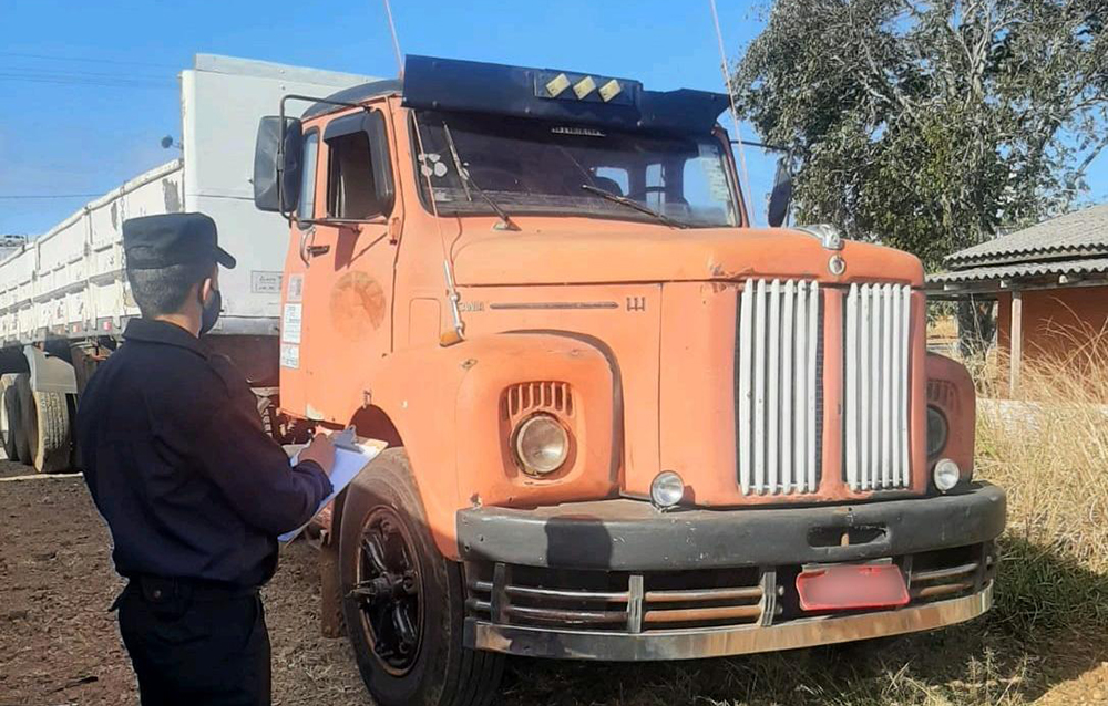 Recuperaron un camión y más de 15 mil kilos de porotos robados