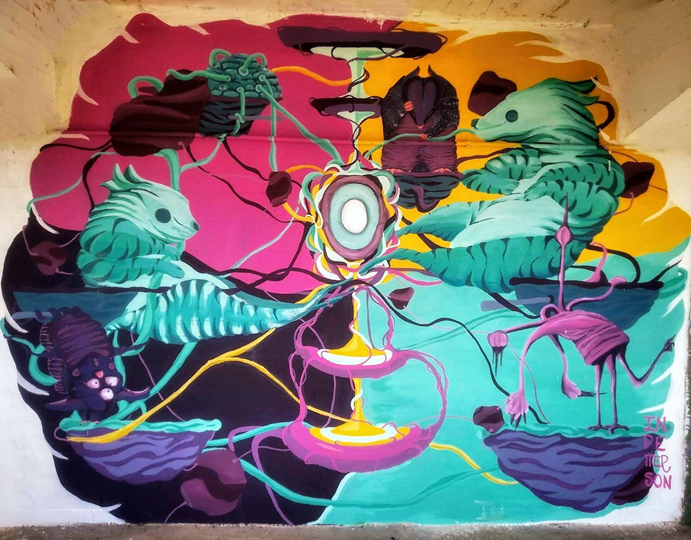 Misionera deslumbra a los correntinos con murales callejeros