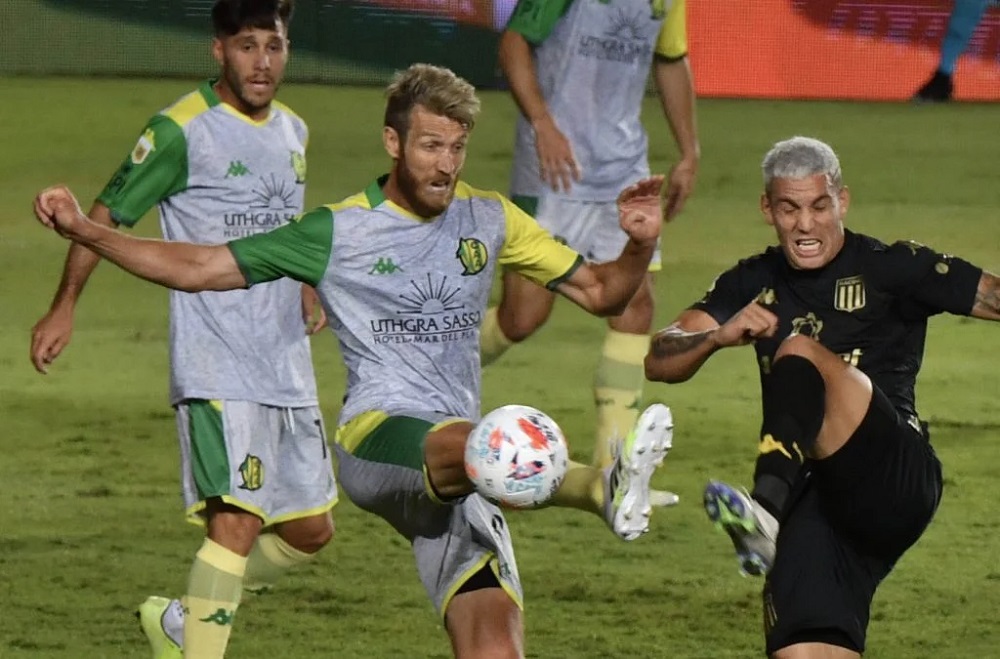 Jonathan Schunke se muda a Paraguay