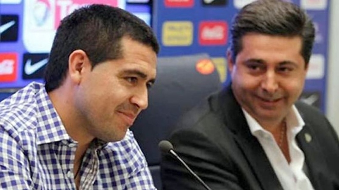 Boca: Angelici aseguró que Riquelme no está preparado para administrar el club