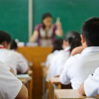 Por qué la escolarización es clave para el bienestar psicosocial de los adolescentes