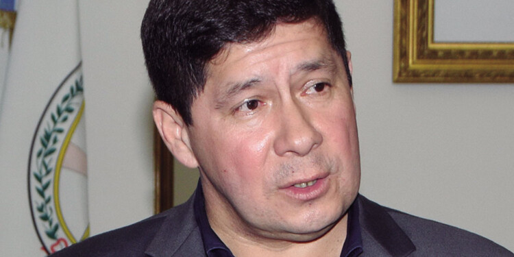 Los números en la práctica pueden resultar más altos, en especial porque Misiones buscará ampliar el grupo de riesgo. Queremos sumar a quienes tienen TEA, déficit de atención por hiperactividad, discapacitados que requieren de un adulto para su cuidado y atención, entre otros casos.”.Dr. Oscar Alarcón
Ministro de Salud de Misiones