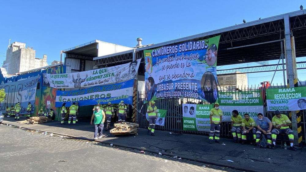 Hay unos 50 bloqueos sindicales en el país y surge uno por día