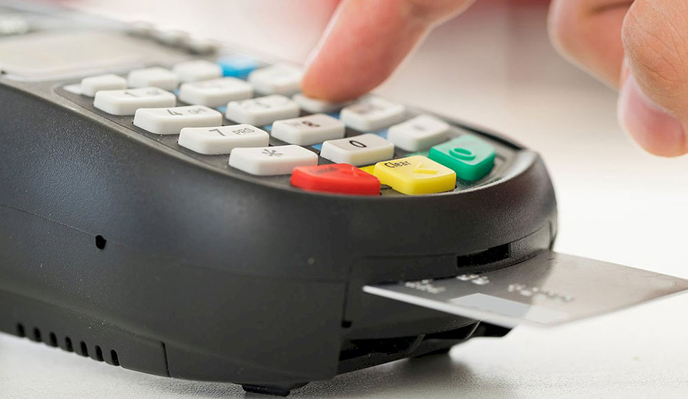 Comercios que vendan con débito tendrán acreditado el dinero en 24 horas