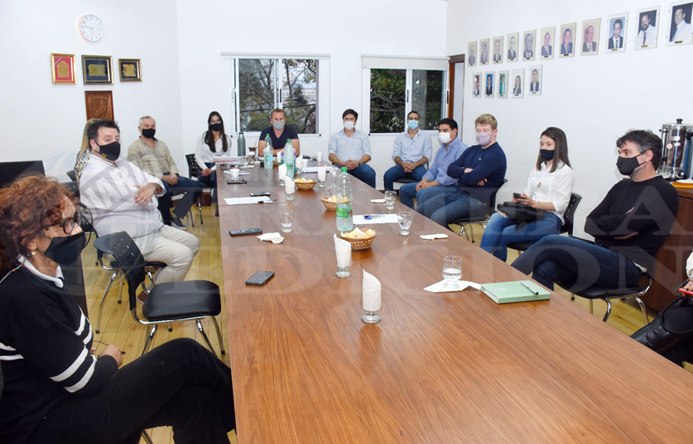 Analizan la instalación de siete áreas comerciales a cielo abierto