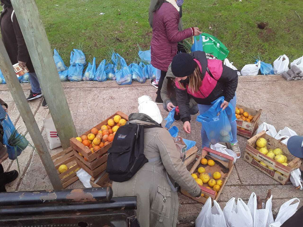 “Alimentazo” y reclamo por tierras